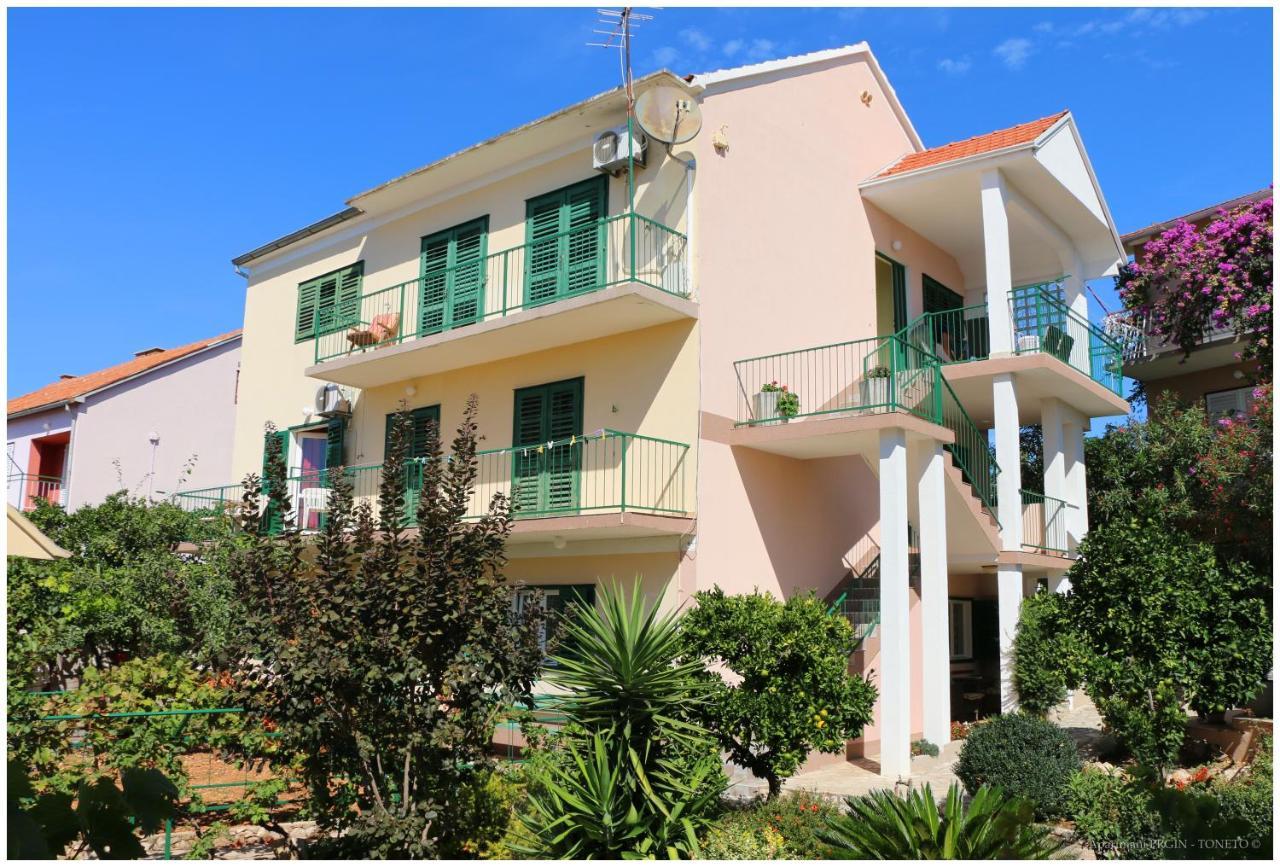 Apartments Lujo 普利莫顿 外观 照片