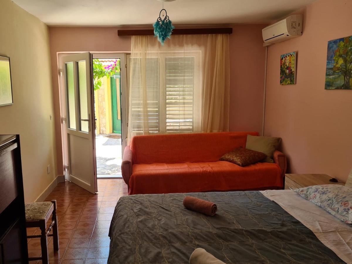 Apartments Lujo 普利莫顿 外观 照片